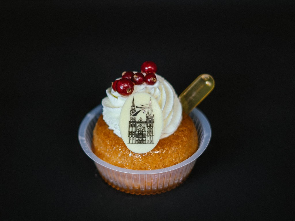 Baba au Rhum : Un Dessert Moelleux et Gourmand au Parfum Subtil