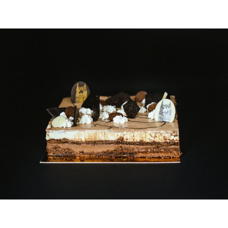 Gâteau 3 Chocolats : L'Indulgence Sucrée pour les Amateurs de Chocolat