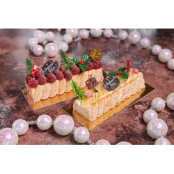 Bûche Charlotte à la framboise