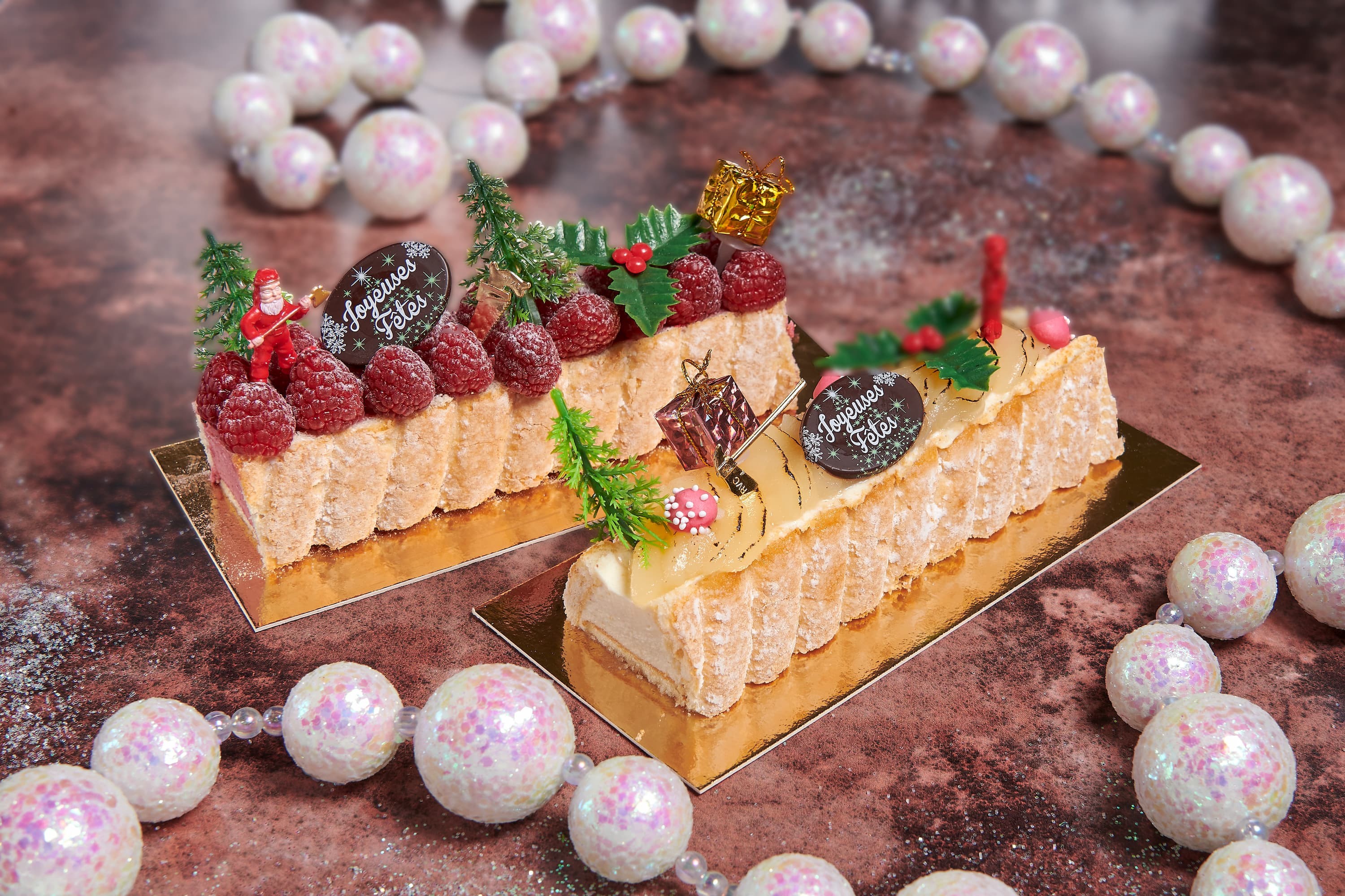 Bûche Charlotte à la framboise